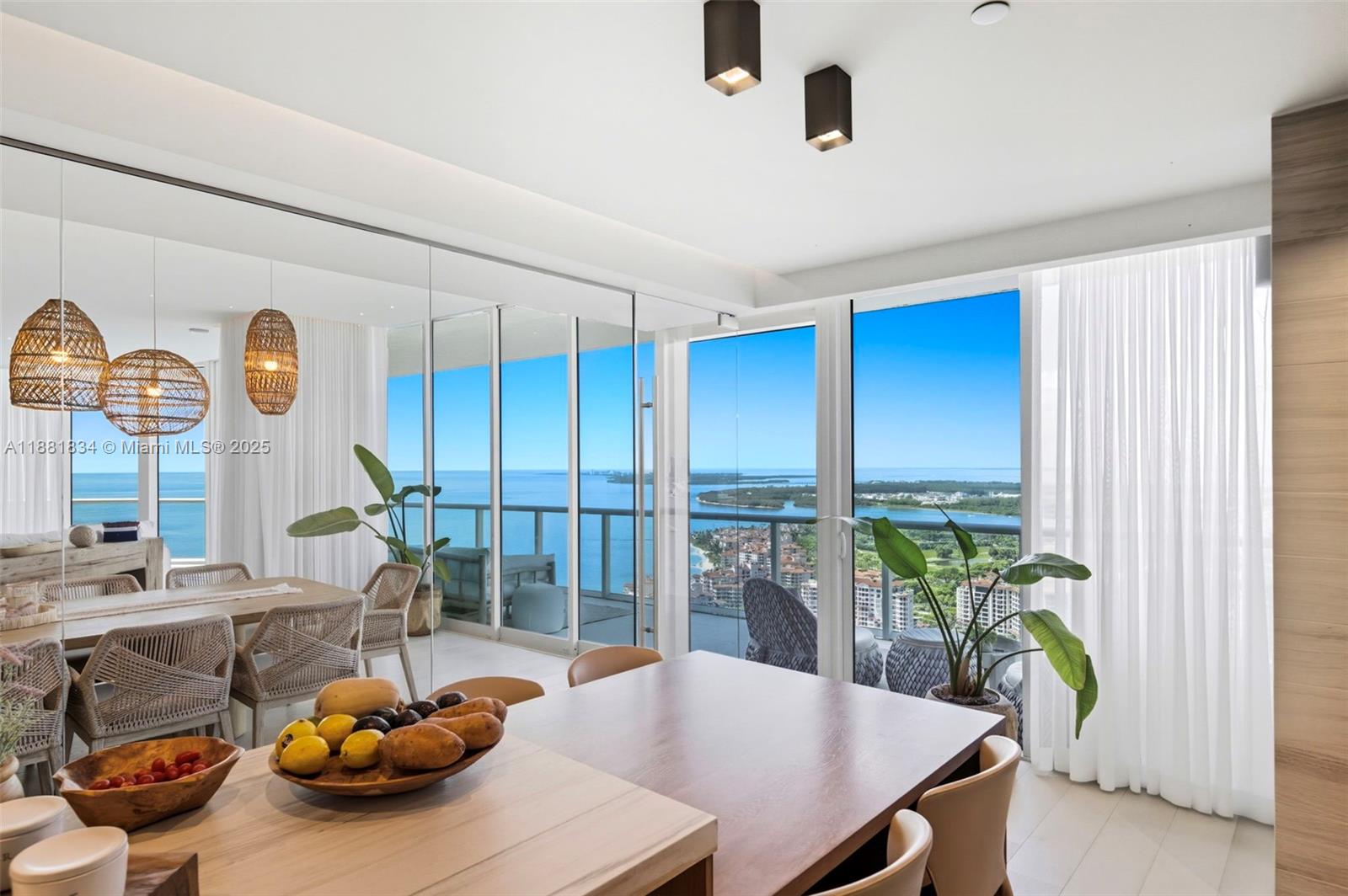 100 S Pointe Dr #3803, Miami Beach FL 33139