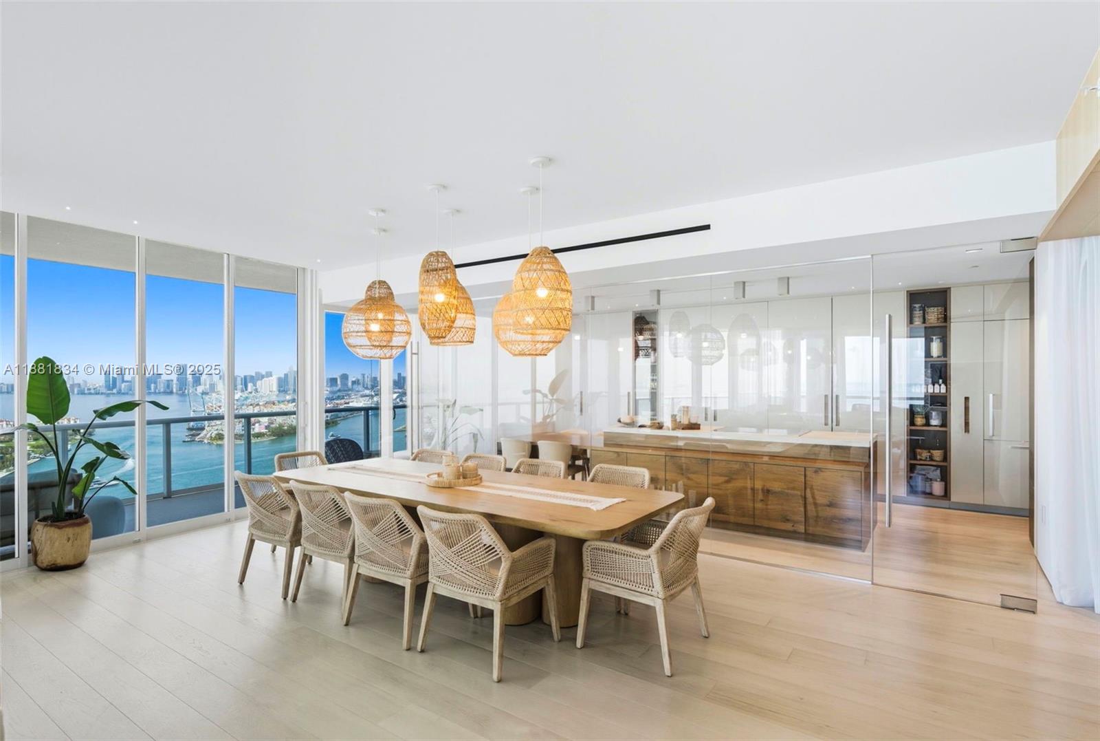 100 S Pointe Dr #3803, Miami Beach FL 33139