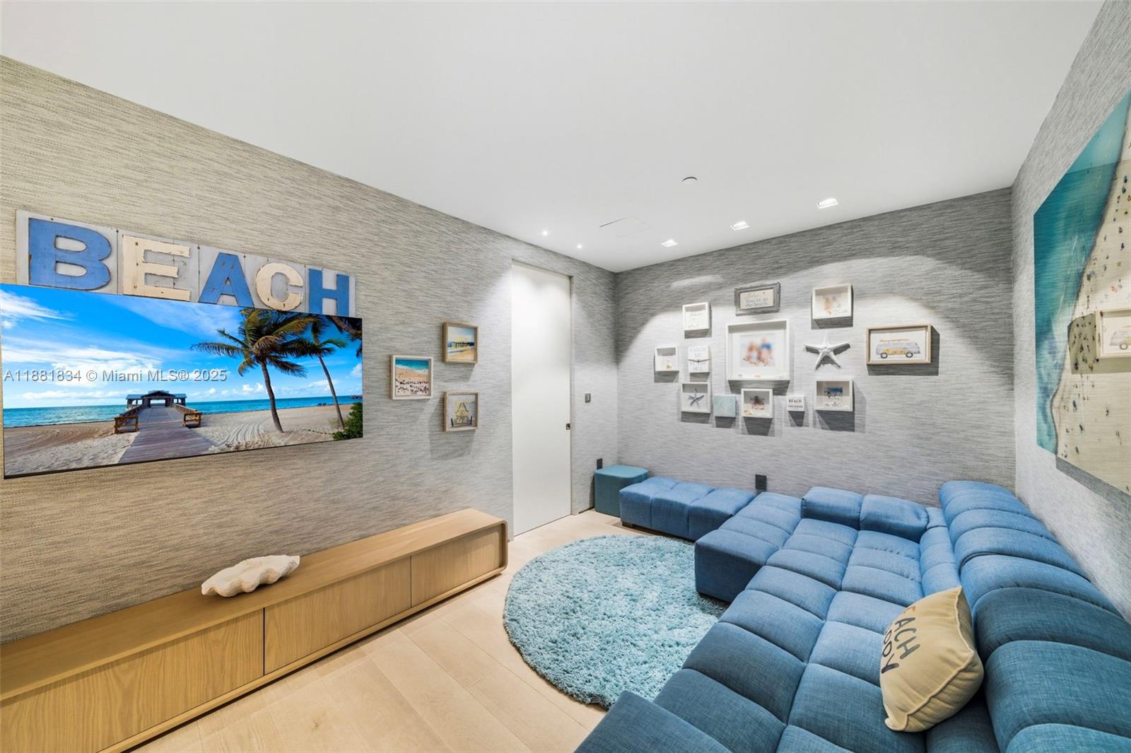 100 S Pointe Dr #3803, Miami Beach FL 33139