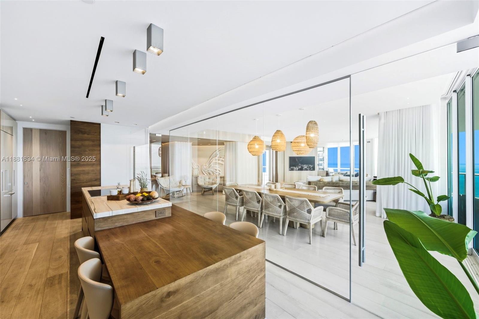 100 S Pointe Dr #3803, Miami Beach FL 33139