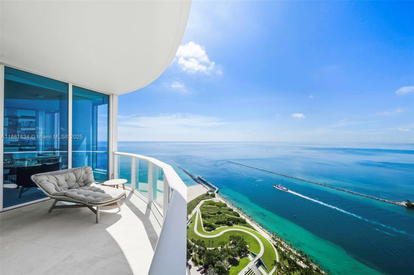 100 S Pointe Dr #3803, Miami Beach FL 33139