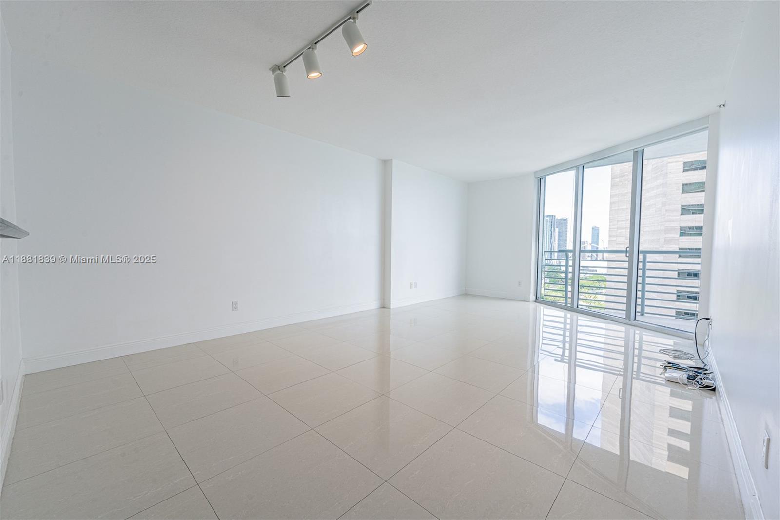 335 S Biscayne Blvd #2602, Miami FL 33131