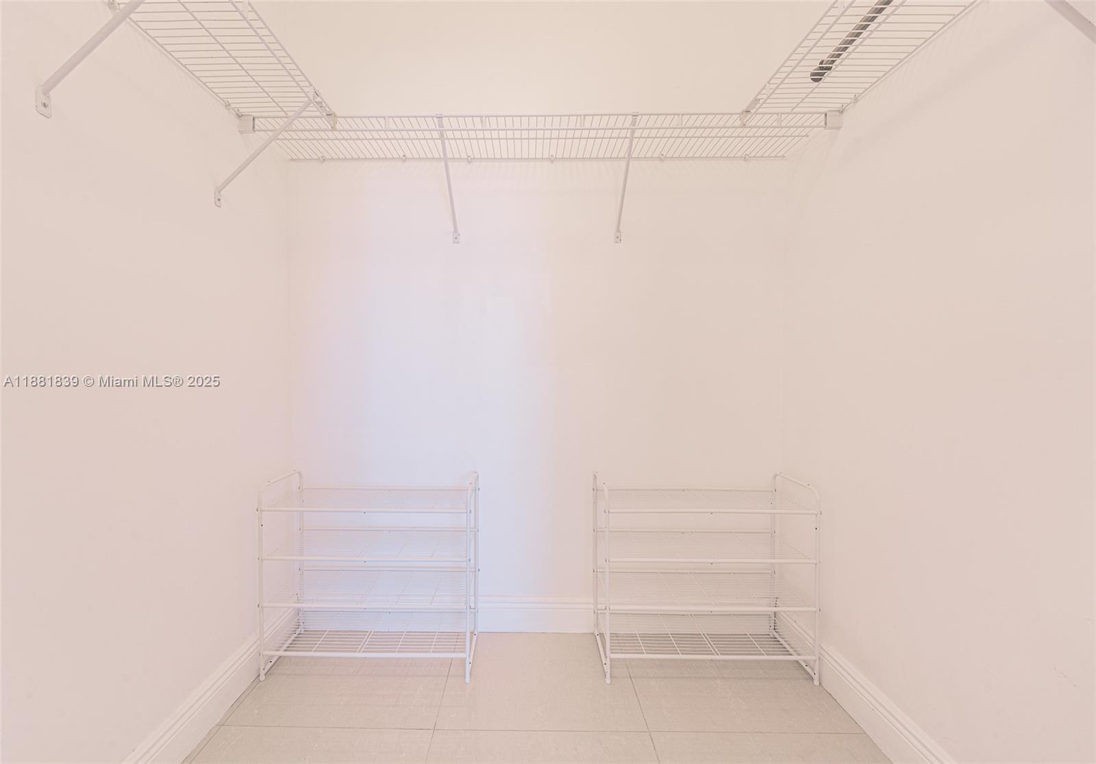 335 S Biscayne Blvd #2602, Miami FL 33131
