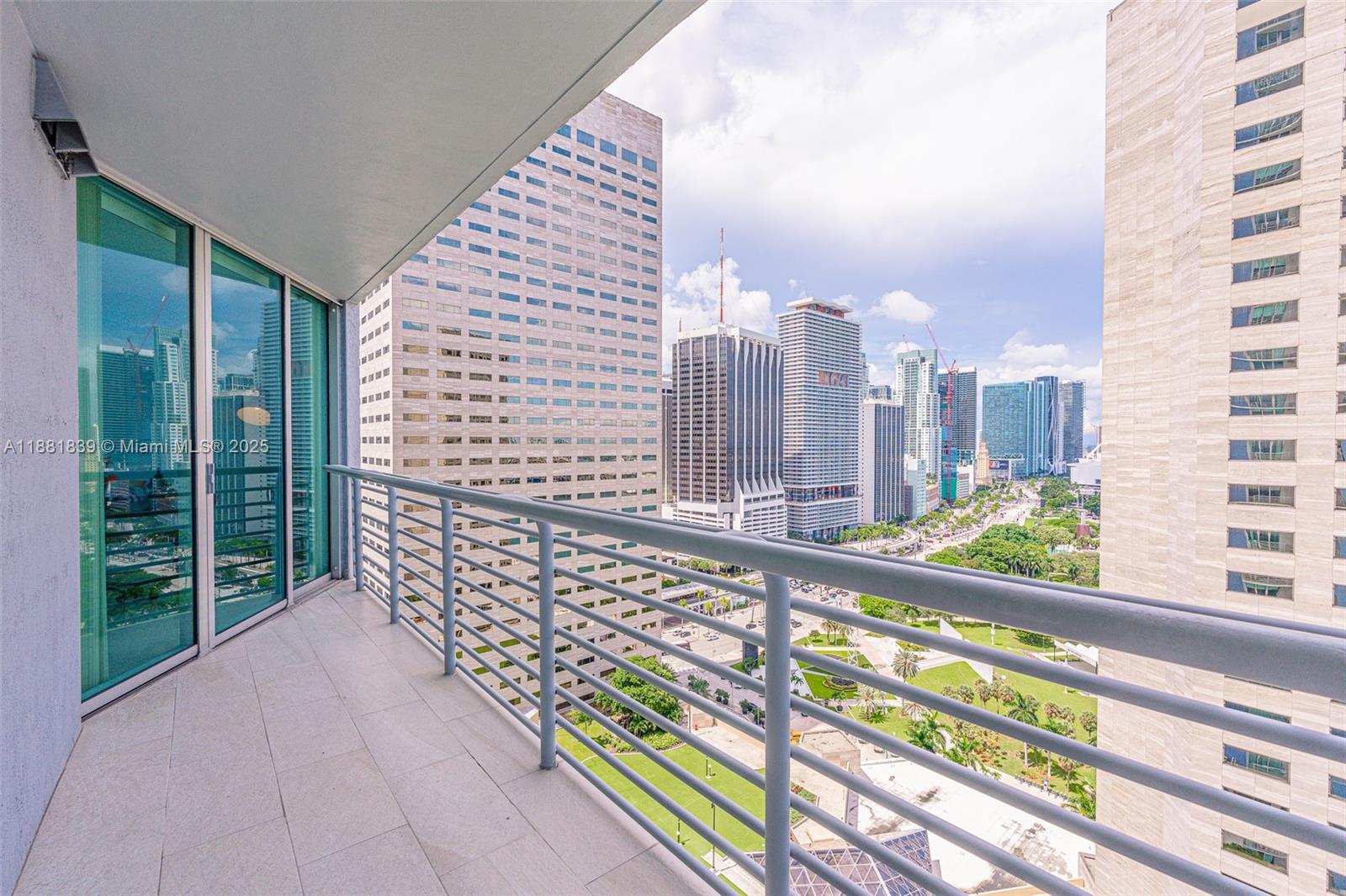 335 S Biscayne Blvd #2602, Miami FL 33131