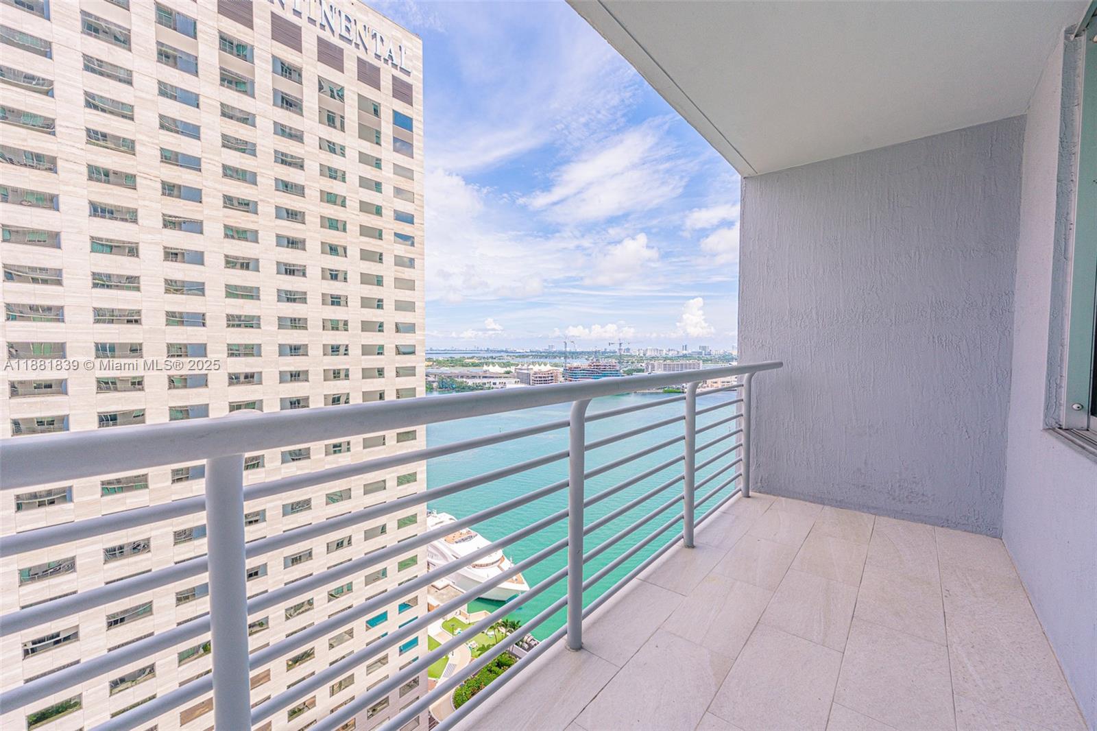 335 S Biscayne Blvd #2602, Miami FL 33131