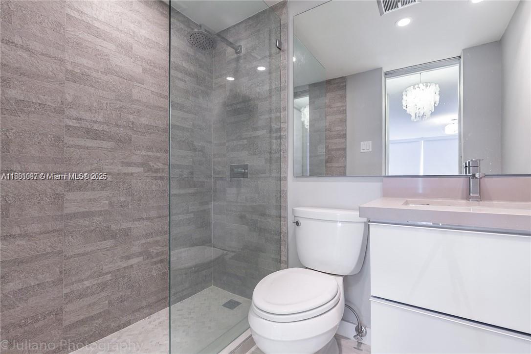 2451 Brickell Ave #3E, Miami FL 33129