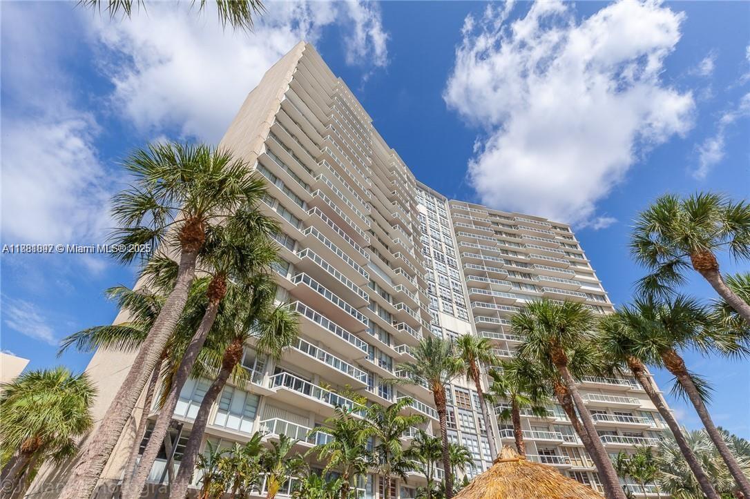 2451 Brickell Ave #3E, Miami FL 33129
