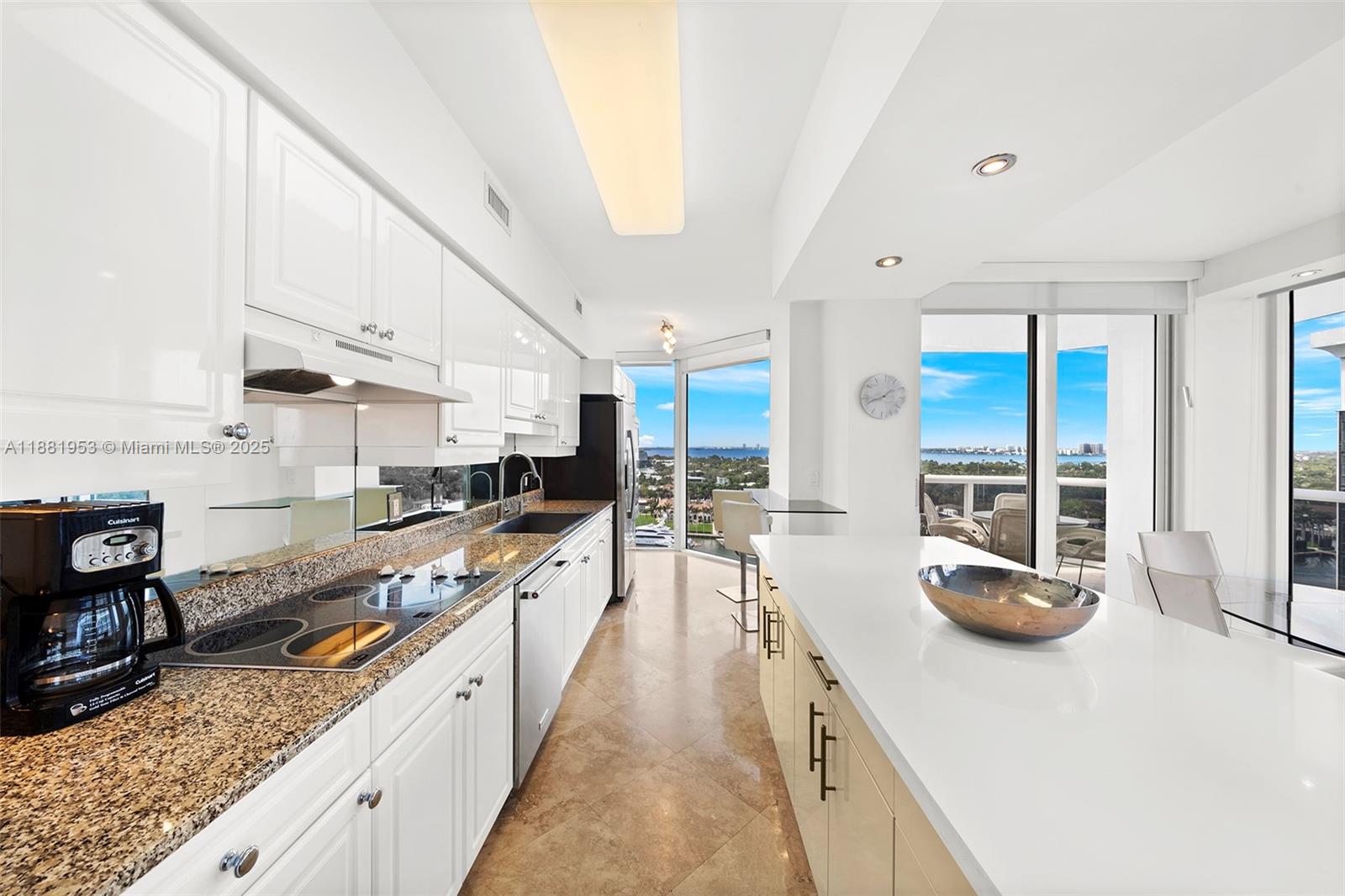 4779 Collins Ave #1707, Miami Beach FL 33140