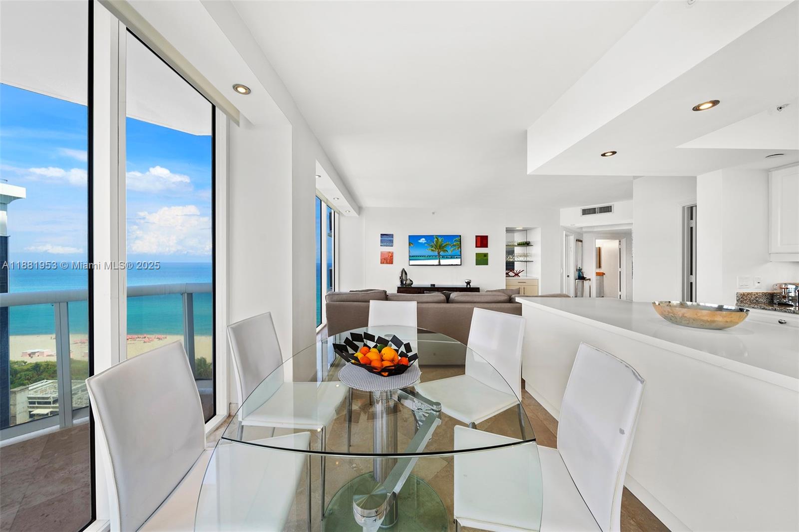 4779 Collins Ave #1707, Miami Beach FL 33140