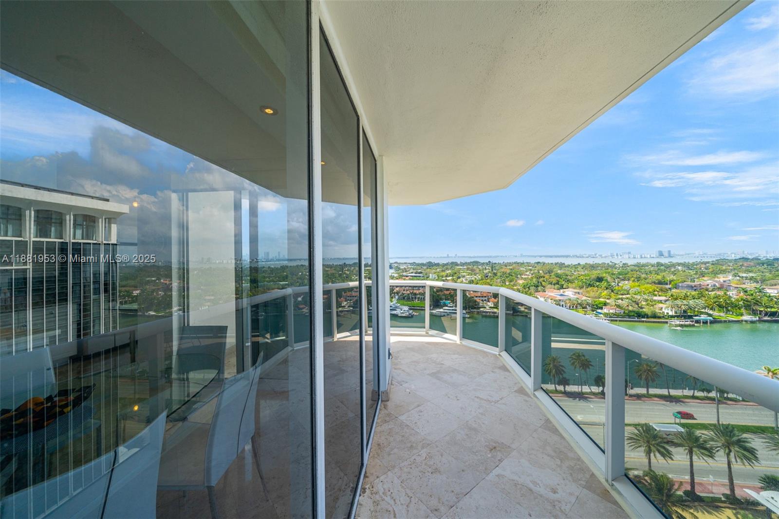 4779 Collins Ave #1707, Miami Beach FL 33140