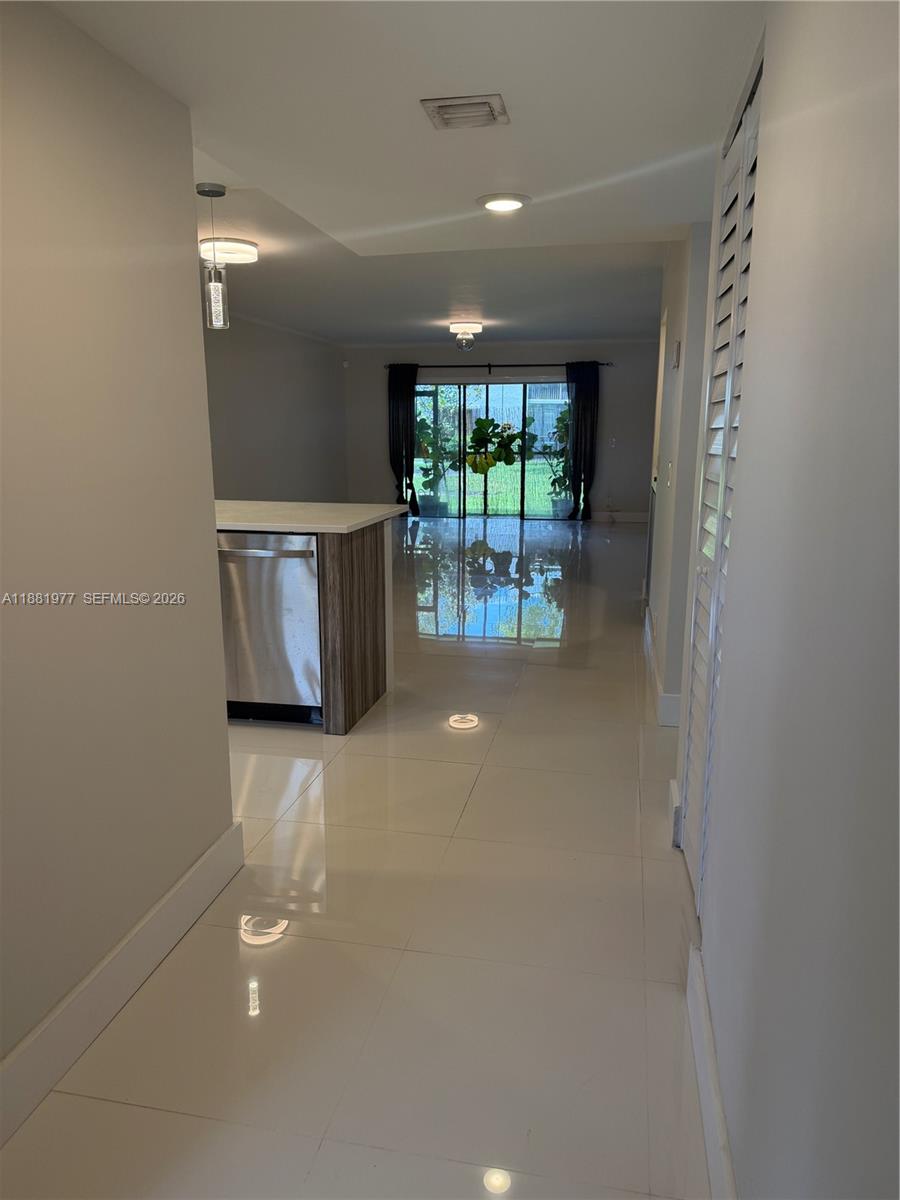 16531 Blatt Blvd #103, Weston FL 33326