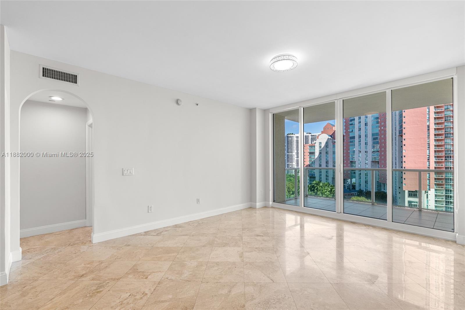 3340 NE 190th St #1208, Aventura FL 33180