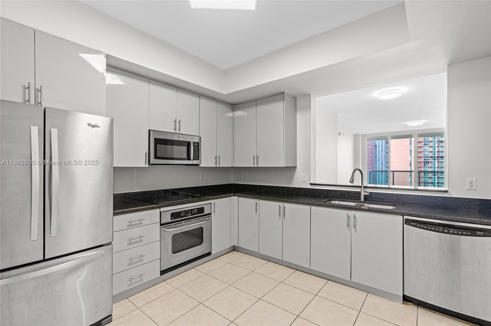 3340 NE 190th St #1208, Aventura FL 33180