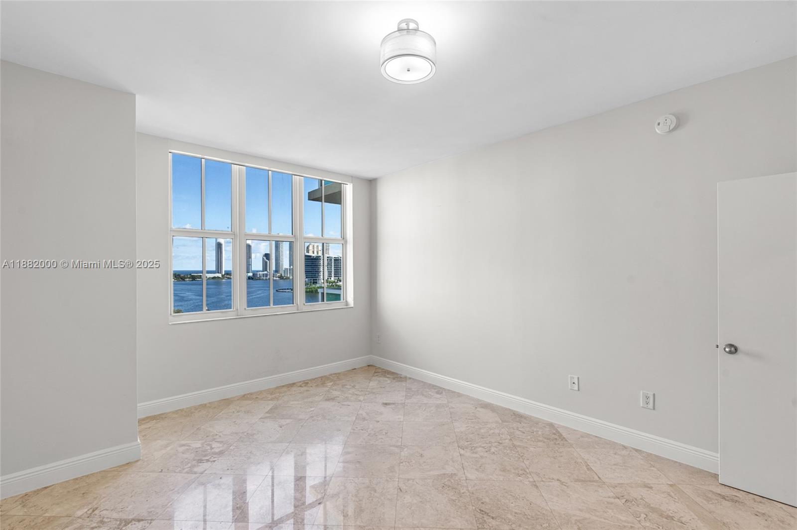 3340 NE 190th St #1208, Aventura FL 33180