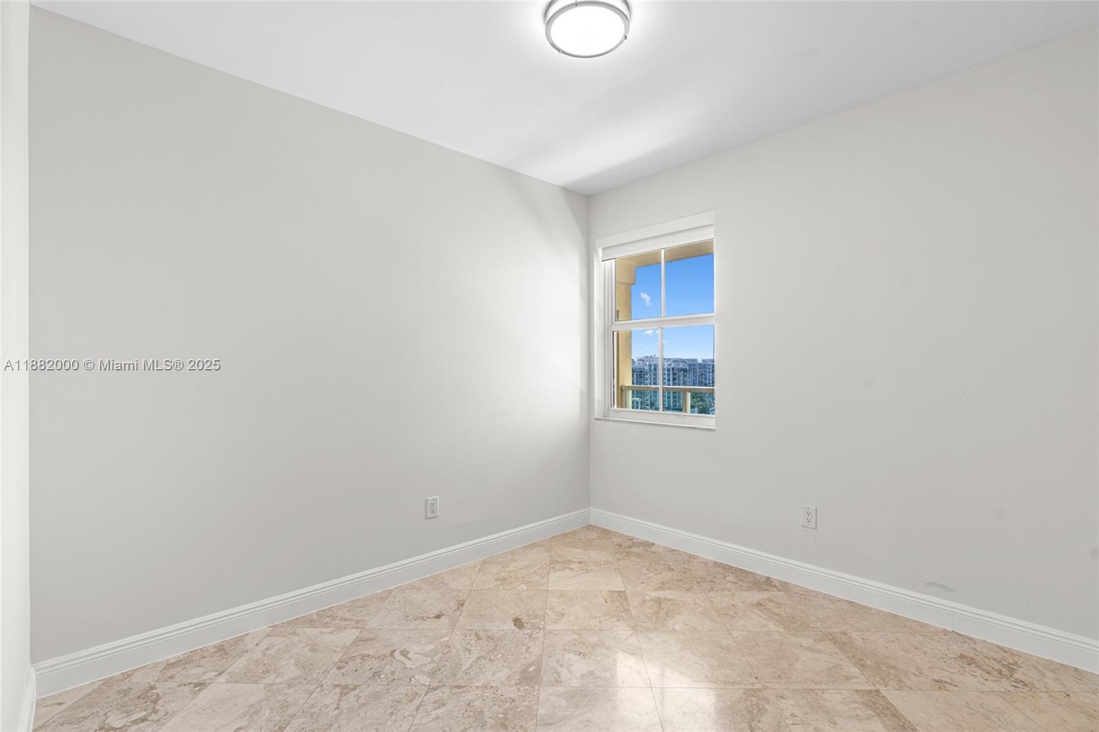 3340 NE 190th St #1208, Aventura FL 33180