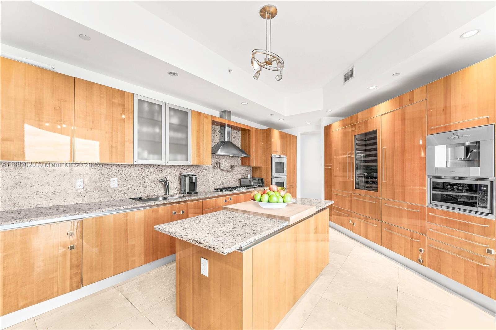16047 Collins Ave #404, Sunny Isles Beach FL 33160