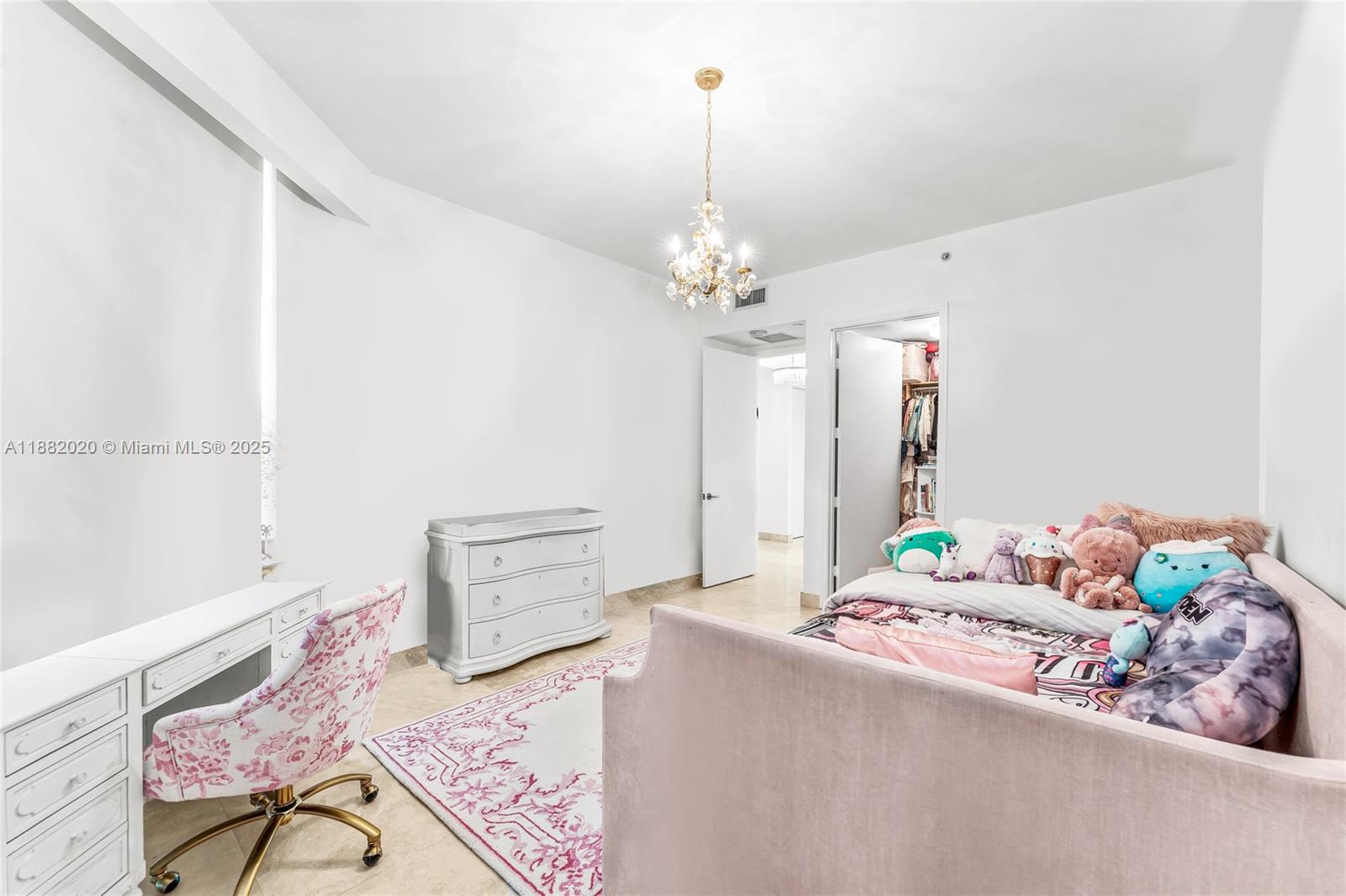 16047 Collins Ave #404, Sunny Isles Beach FL 33160