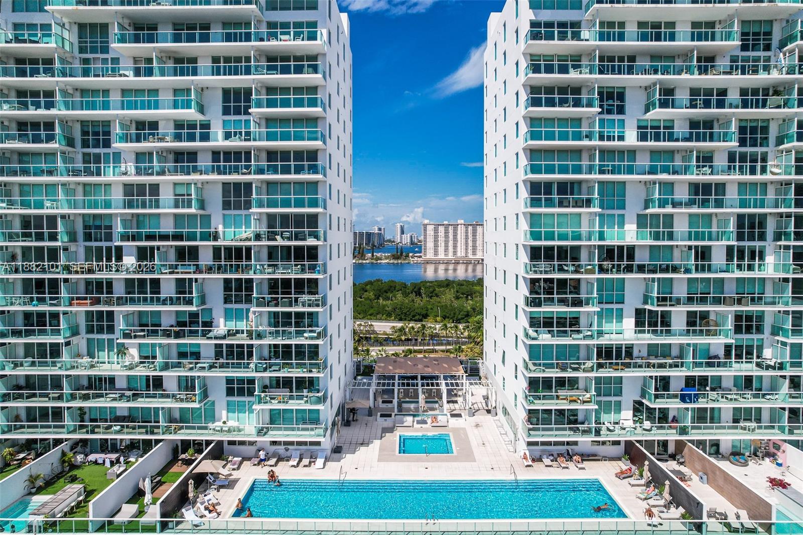 400 Sunny Isles Blvd #920, Sunny Isles Beach FL 33160