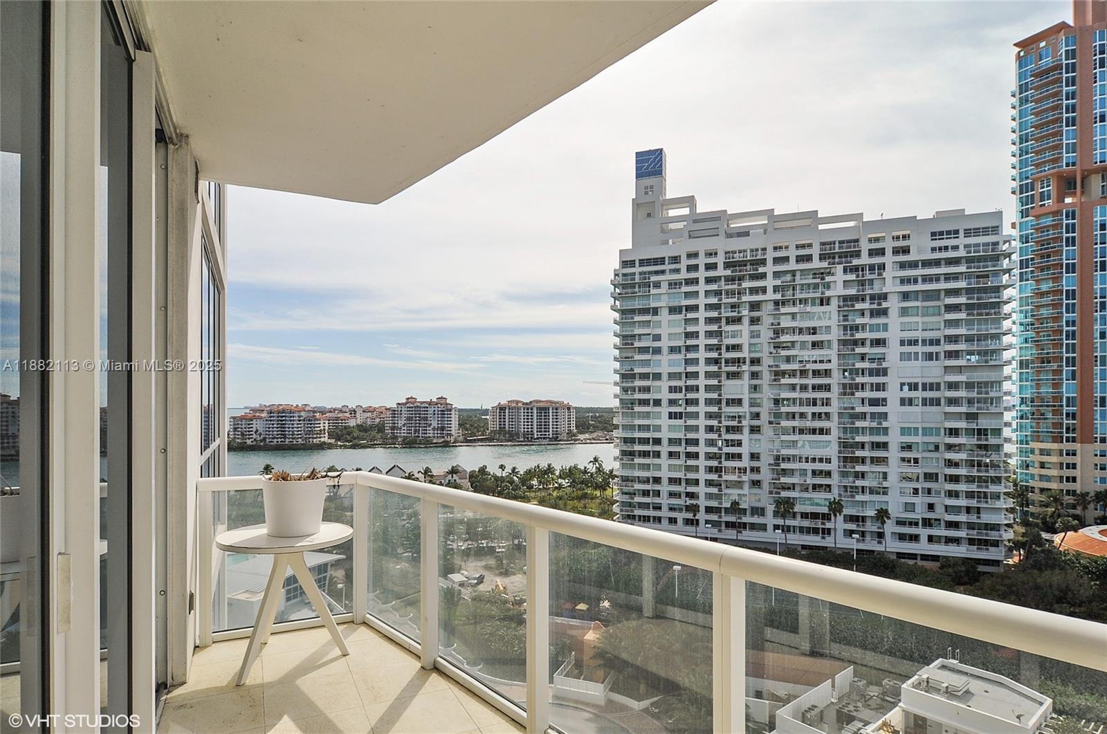 50 S Pointe Dr #1405, Miami Beach FL 33139