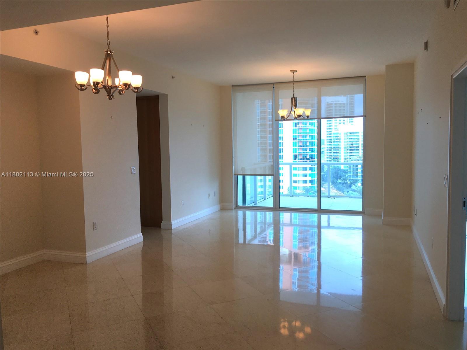 50 S Pointe Dr #1405, Miami Beach FL 33139