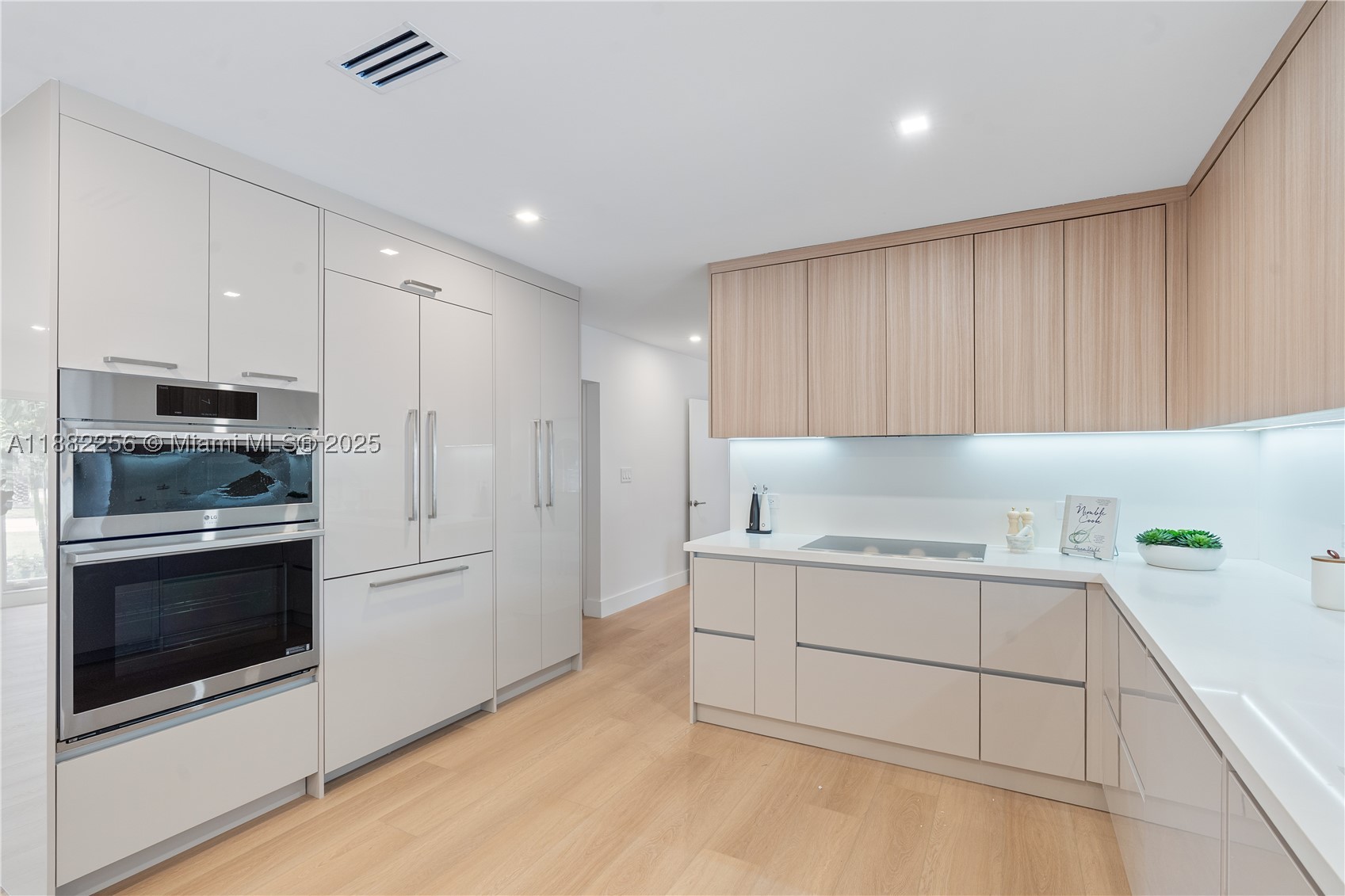 3341 NE 38th St, Fort Lauderdale FL 33308