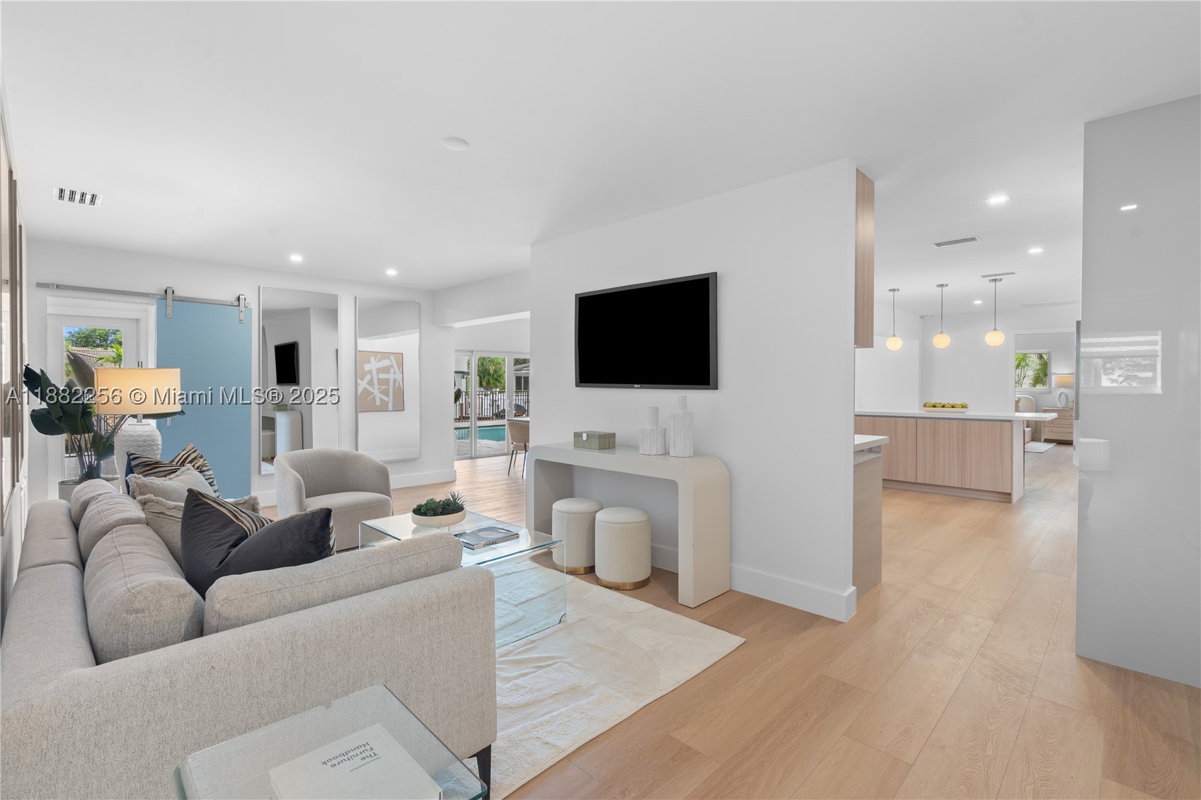 3341 NE 38th St, Fort Lauderdale FL 33308