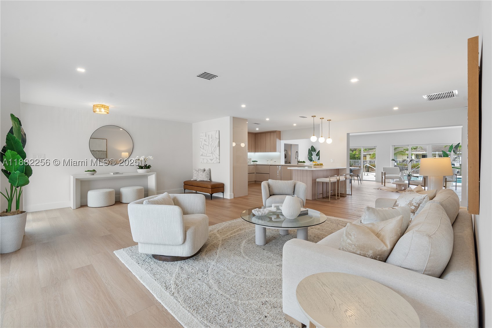 3341 NE 38th St, Fort Lauderdale FL 33308