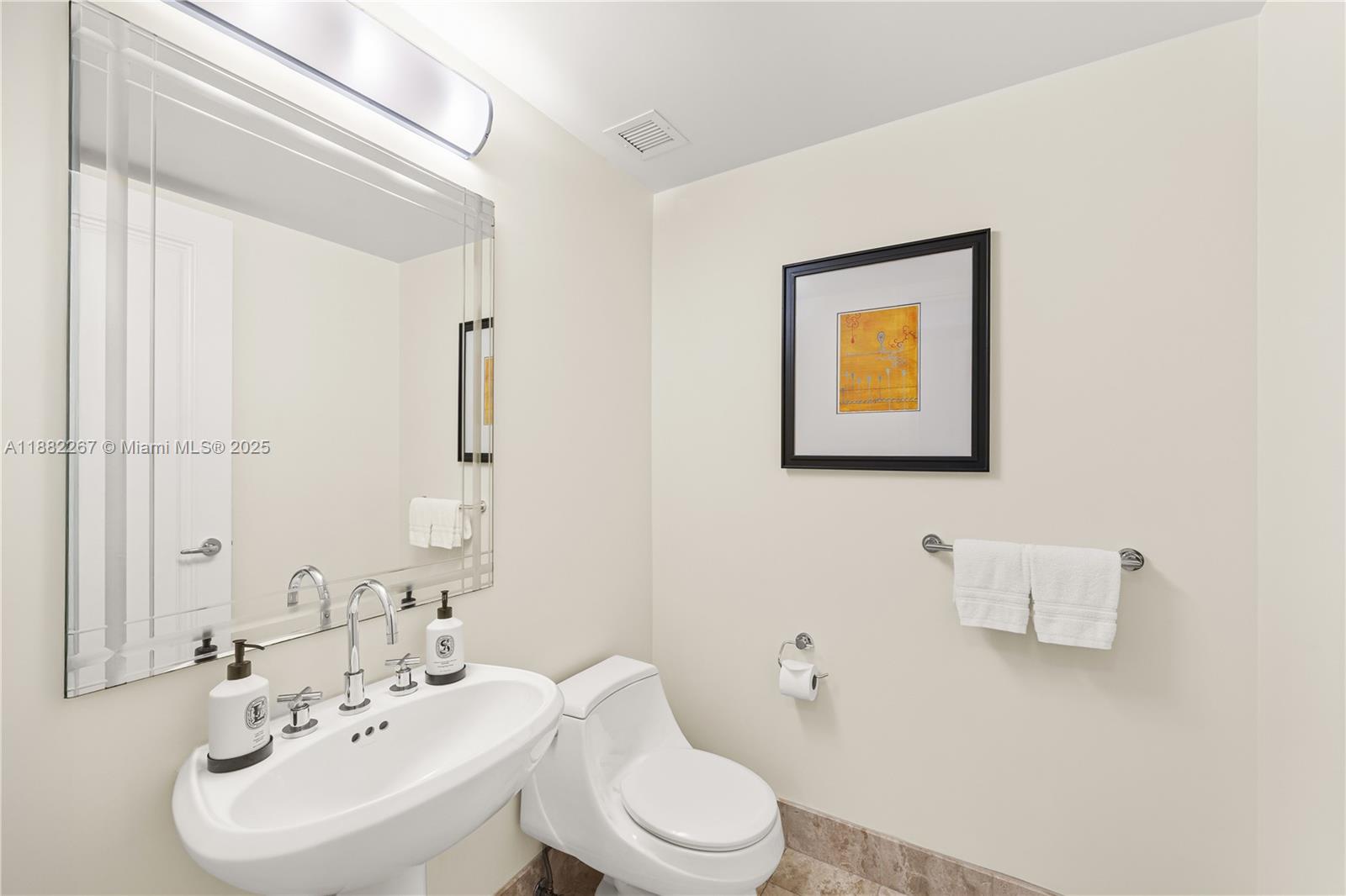 1435 Brickell Ave #3203, Miami FL 33131