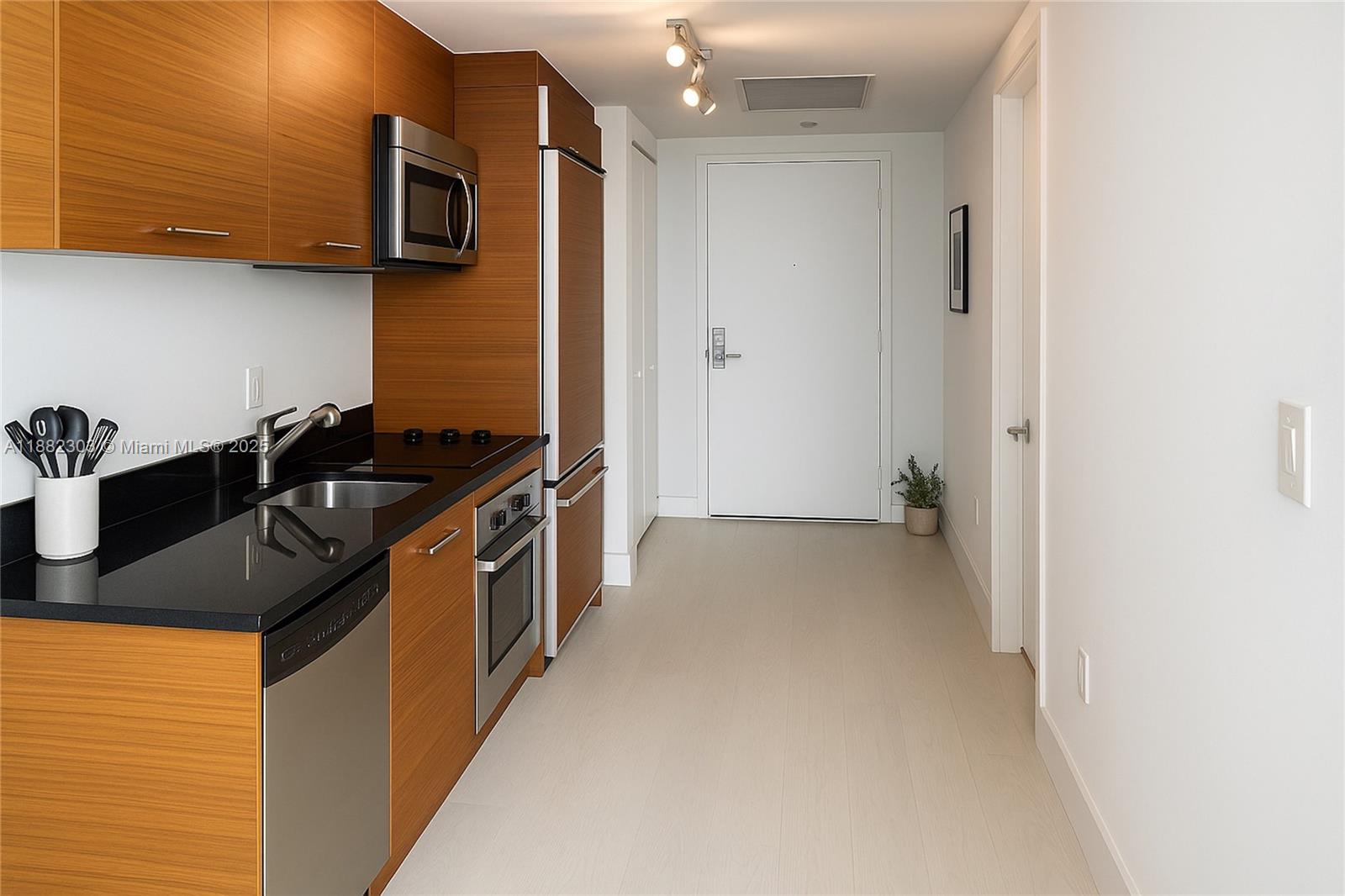50 Biscayne Blvd #3909, Miami FL 33132