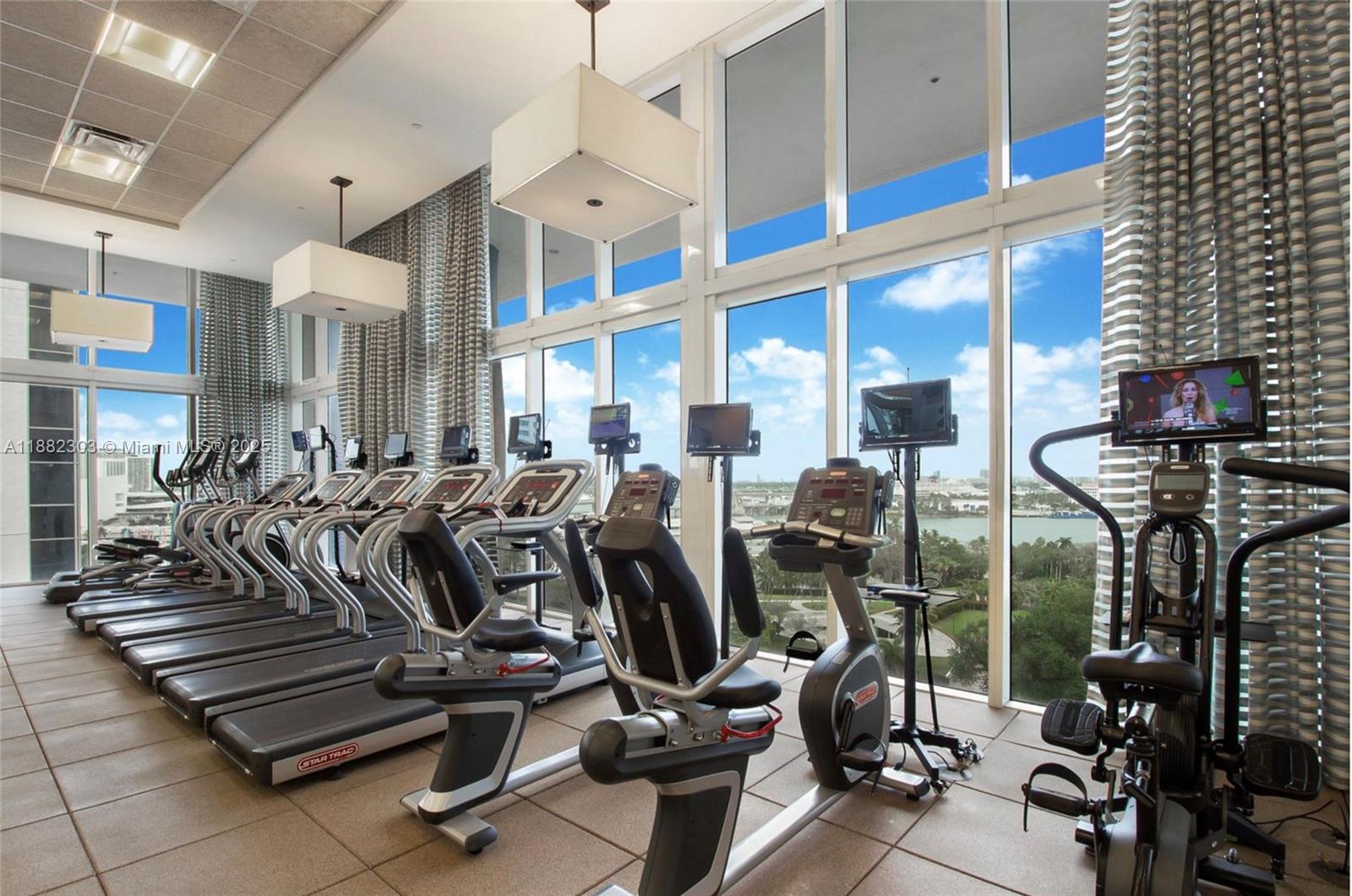 50 Biscayne Blvd #3909, Miami FL 33132