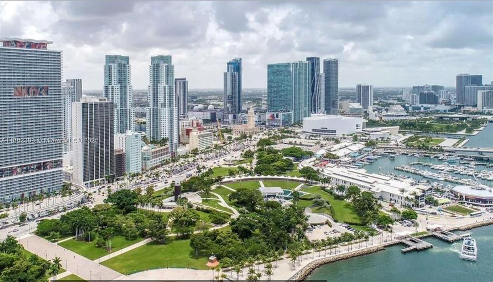 50 Biscayne Blvd #3909, Miami FL 33132