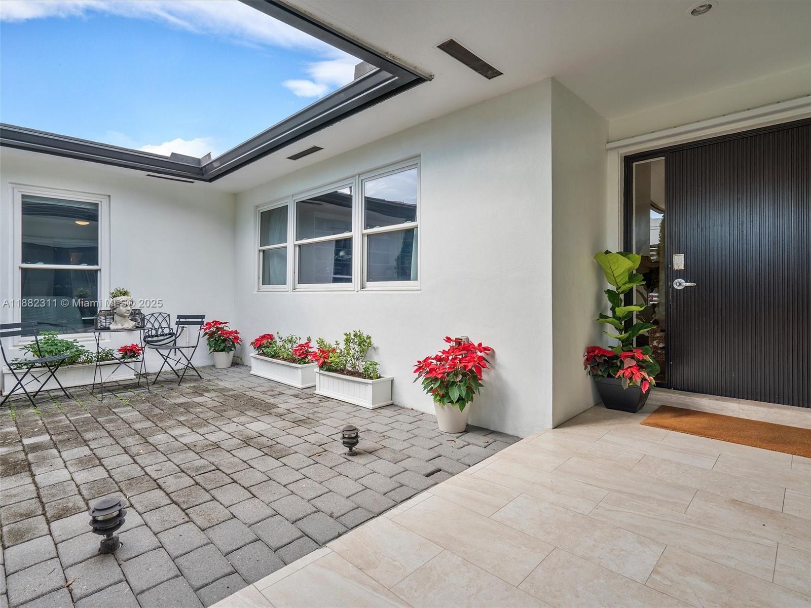 11407 N Bayshore Dr, North Miami FL 33181