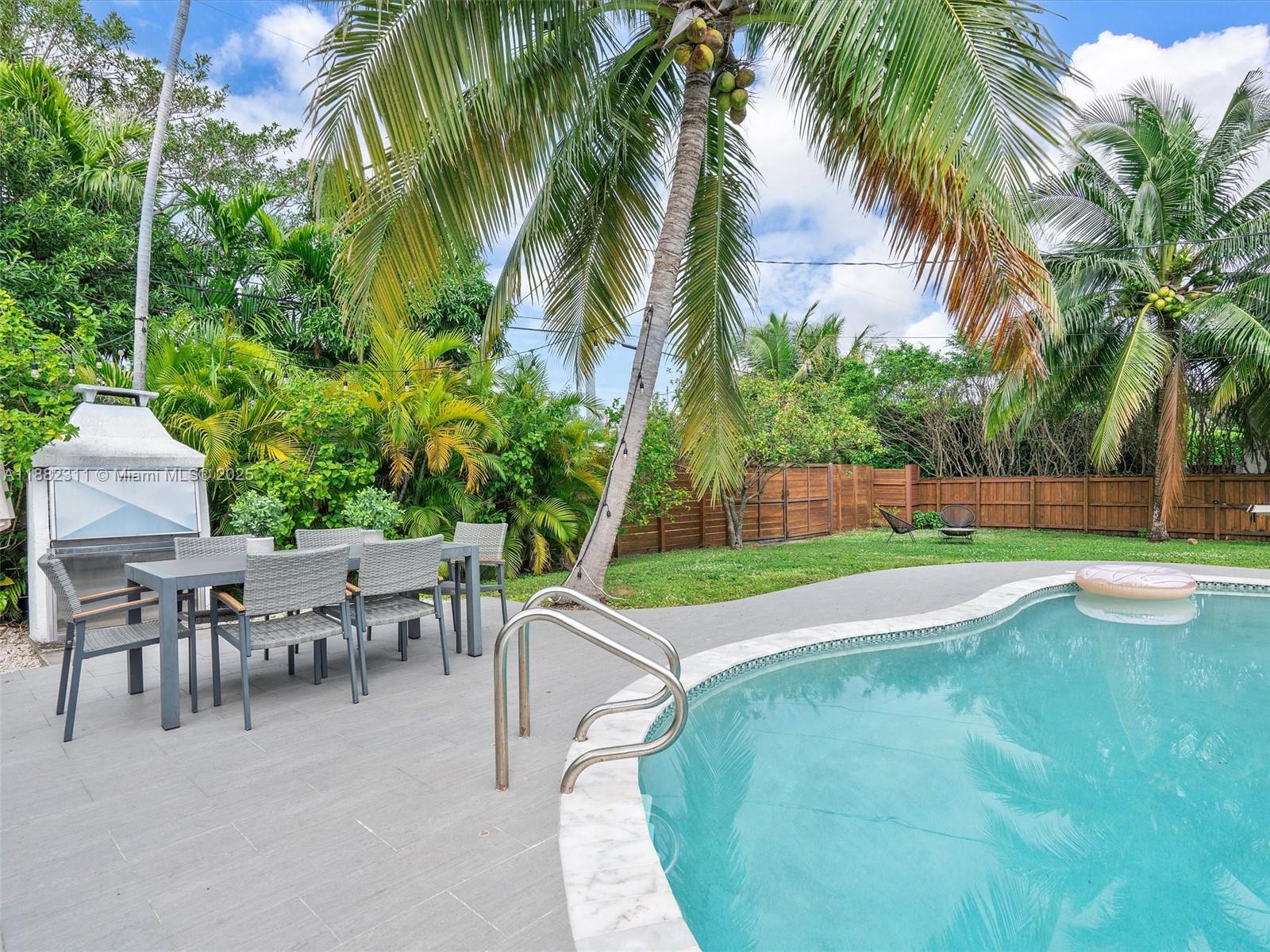11407 N Bayshore Dr, North Miami FL 33181
