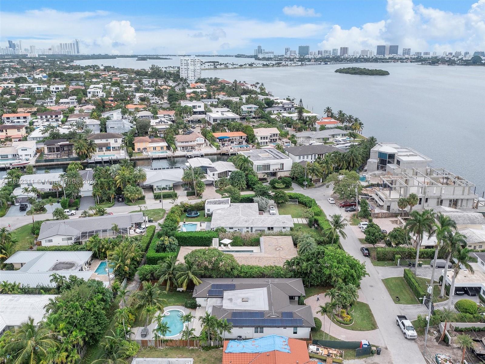 11407 N Bayshore Dr, North Miami FL 33181