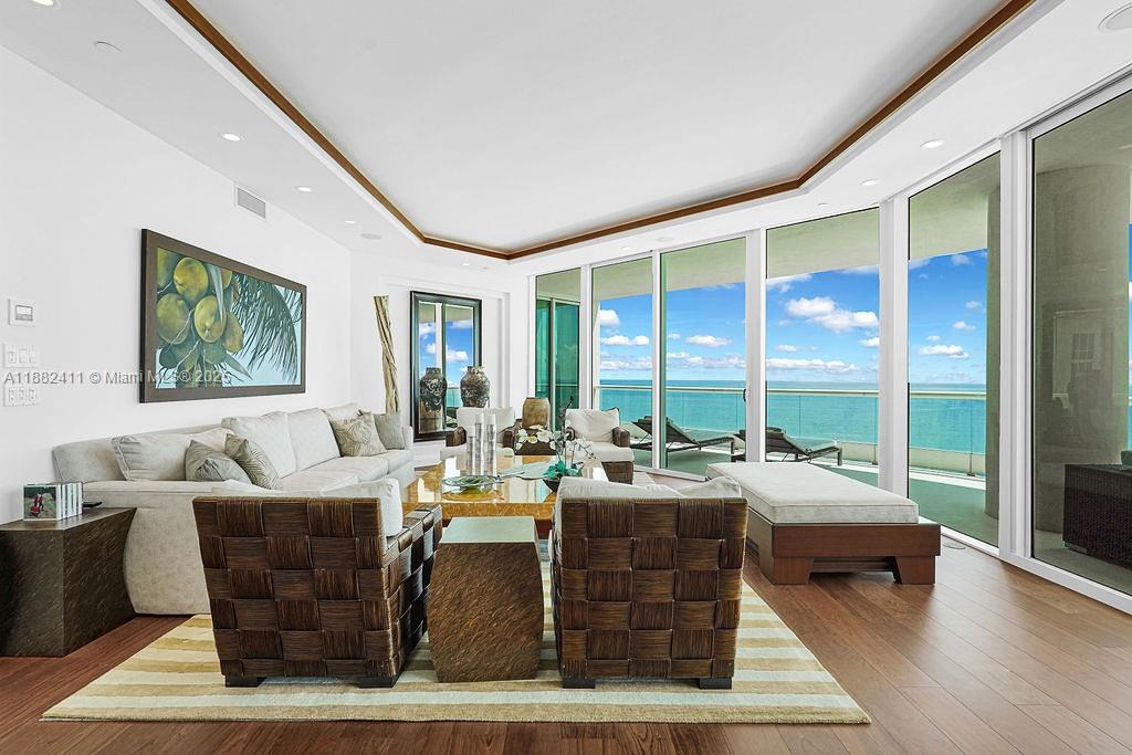 16047 Collins Ave #2904, Sunny Isles Beach FL 33160