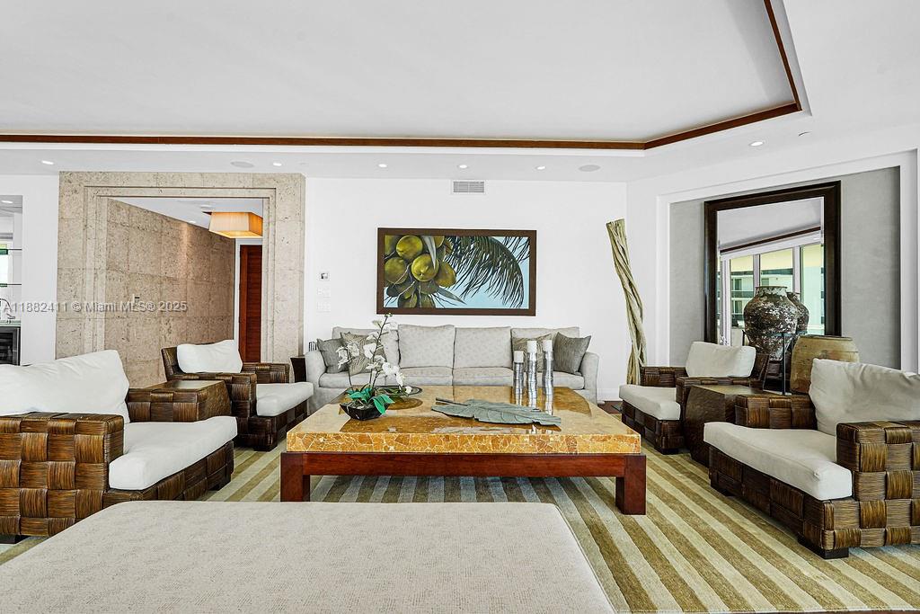 16047 Collins Ave #2904, Sunny Isles Beach FL 33160