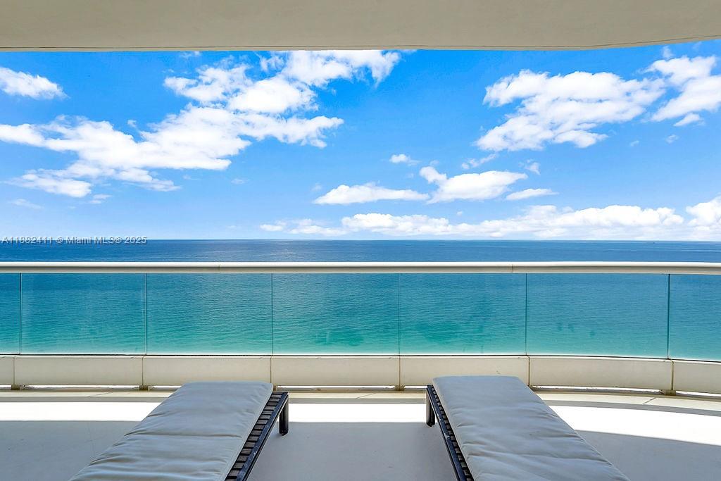 16047 Collins Ave #2904, Sunny Isles Beach FL 33160
