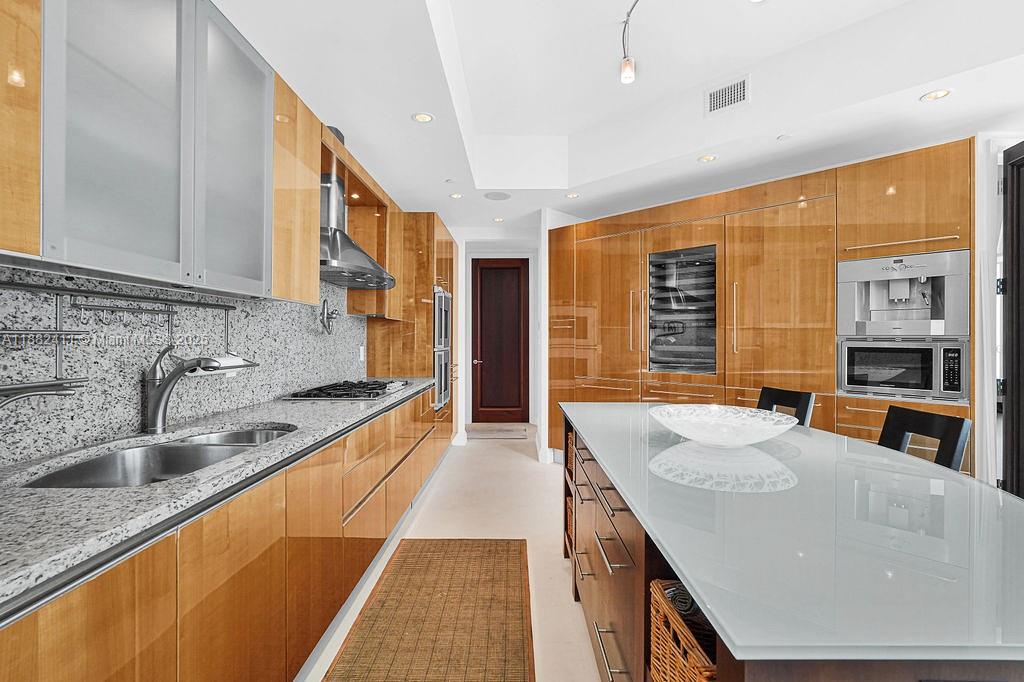16047 Collins Ave #2904, Sunny Isles Beach FL 33160