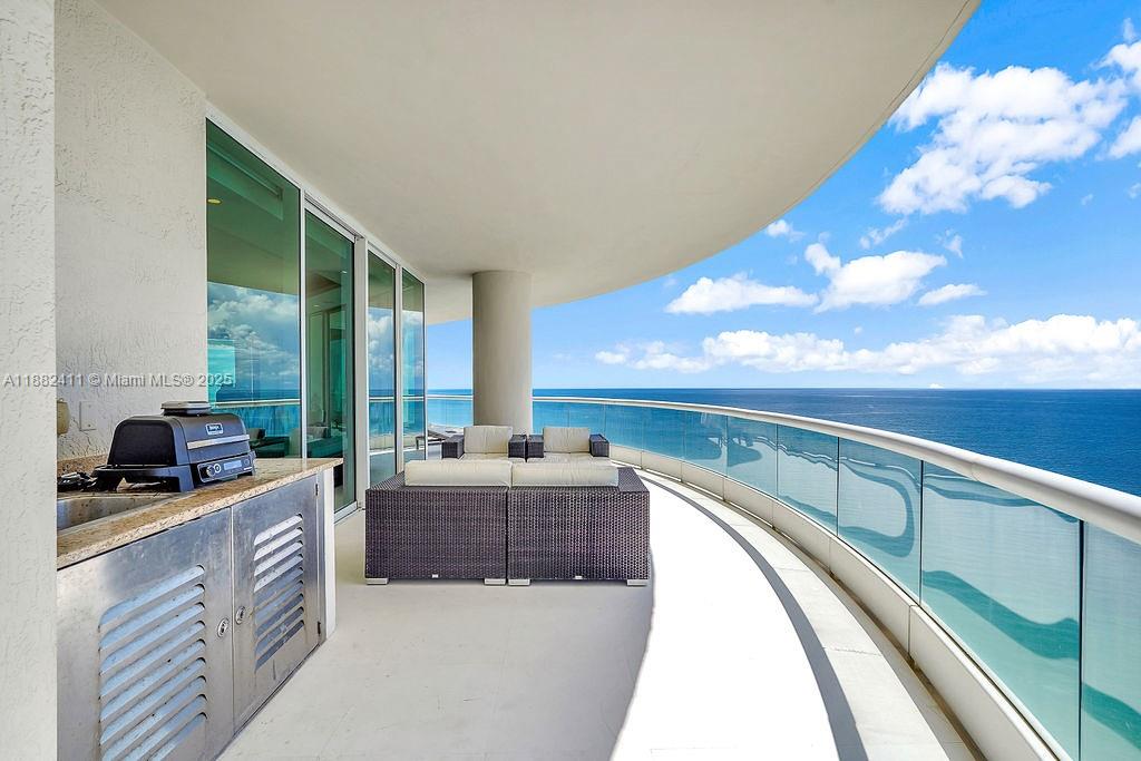 16047 Collins Ave #2904, Sunny Isles Beach FL 33160