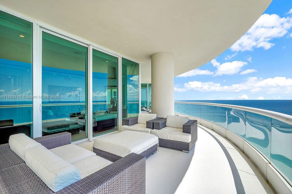 16047 Collins Ave #2904, Sunny Isles Beach FL 33160