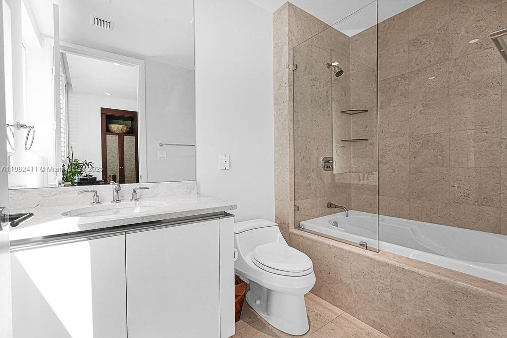 16047 Collins Ave #2904, Sunny Isles Beach FL 33160
