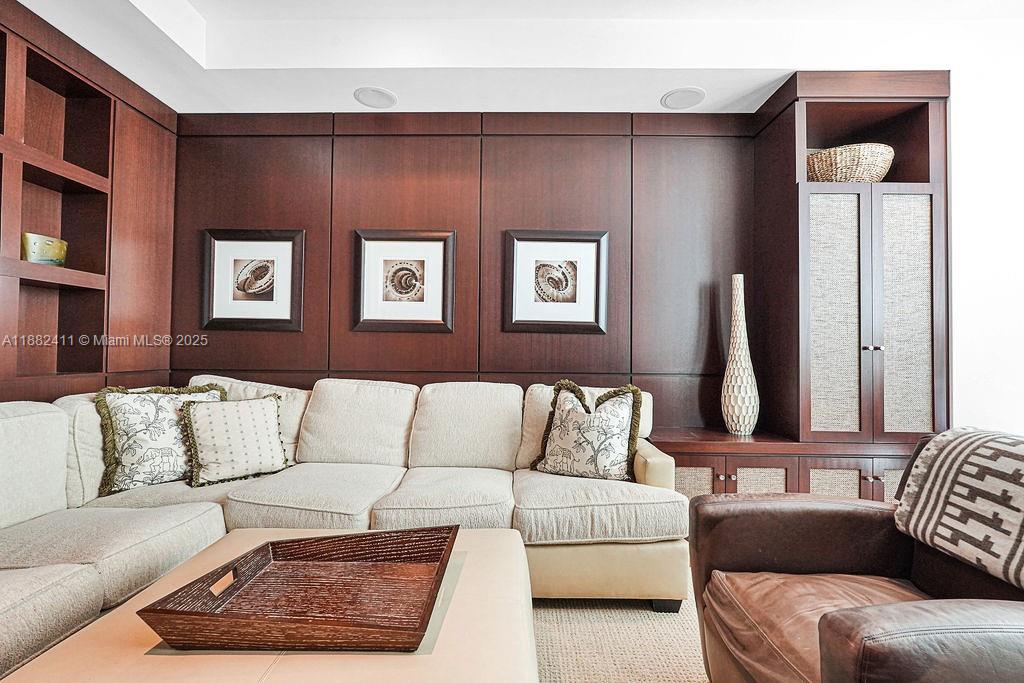 16047 Collins Ave #2904, Sunny Isles Beach FL 33160