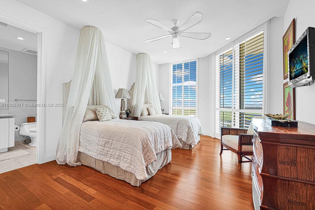 16047 Collins Ave #2904, Sunny Isles Beach FL 33160