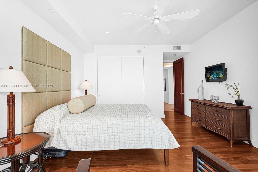 16047 Collins Ave #2904, Sunny Isles Beach FL 33160