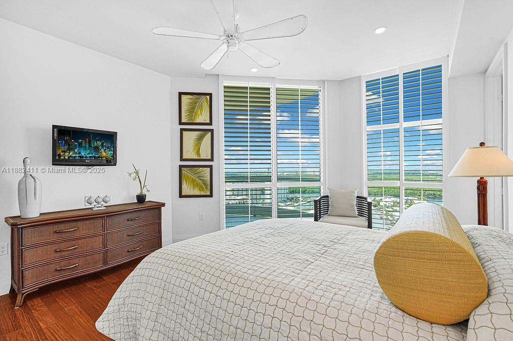 16047 Collins Ave #2904, Sunny Isles Beach FL 33160