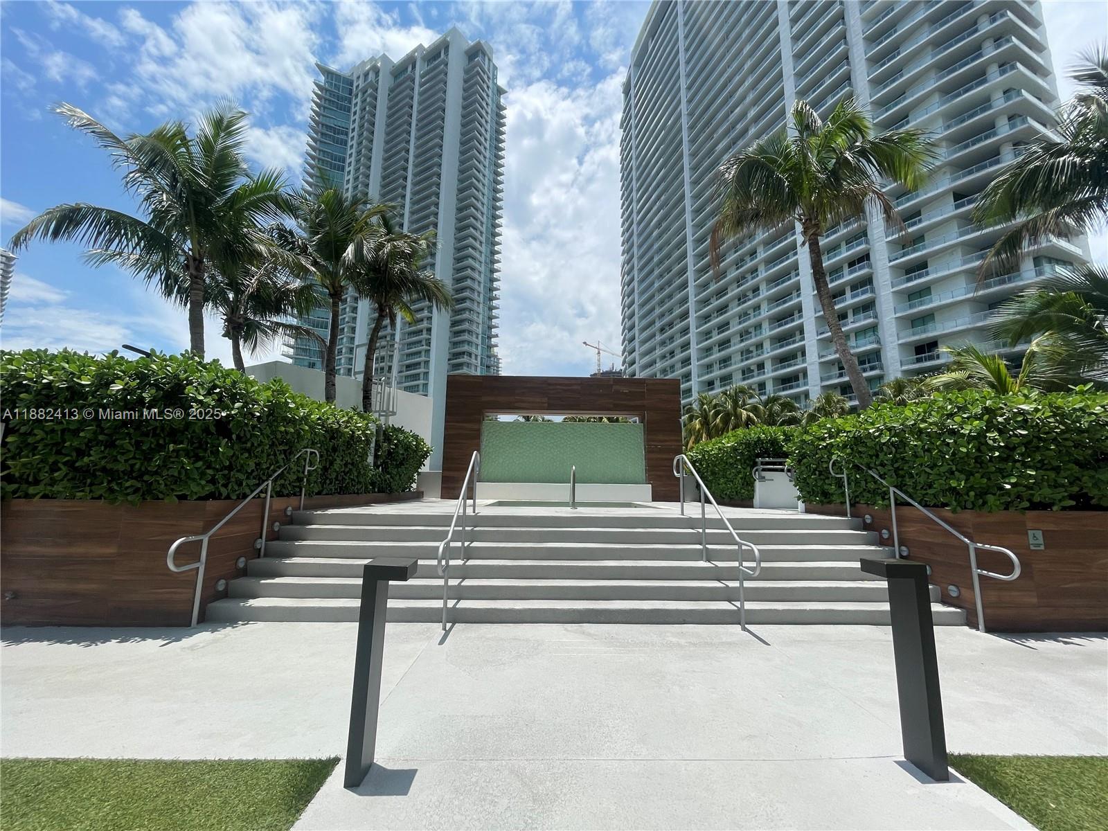 Miami FL 33130 - A11882413