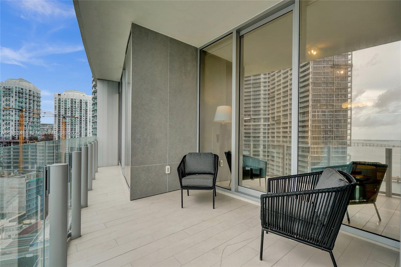 300 Biscayne Blvd Way #2305W, Miami FL 33131