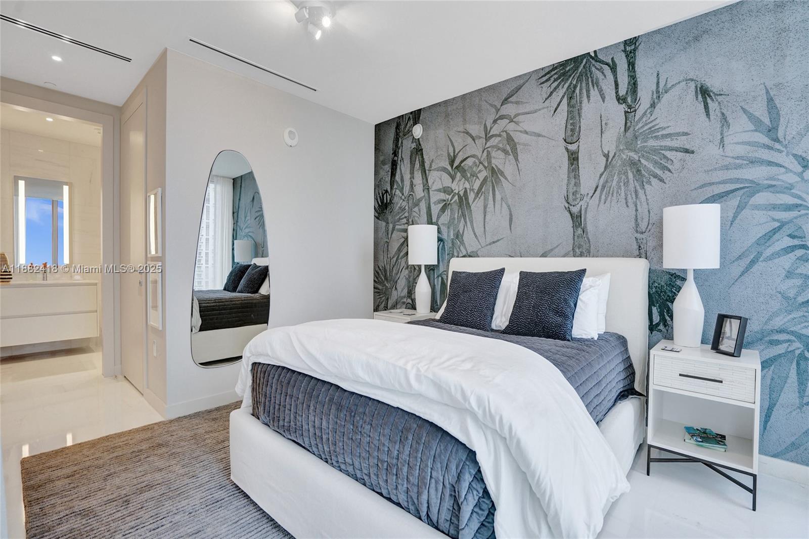 300 Biscayne Blvd Way #2305W, Miami FL 33131