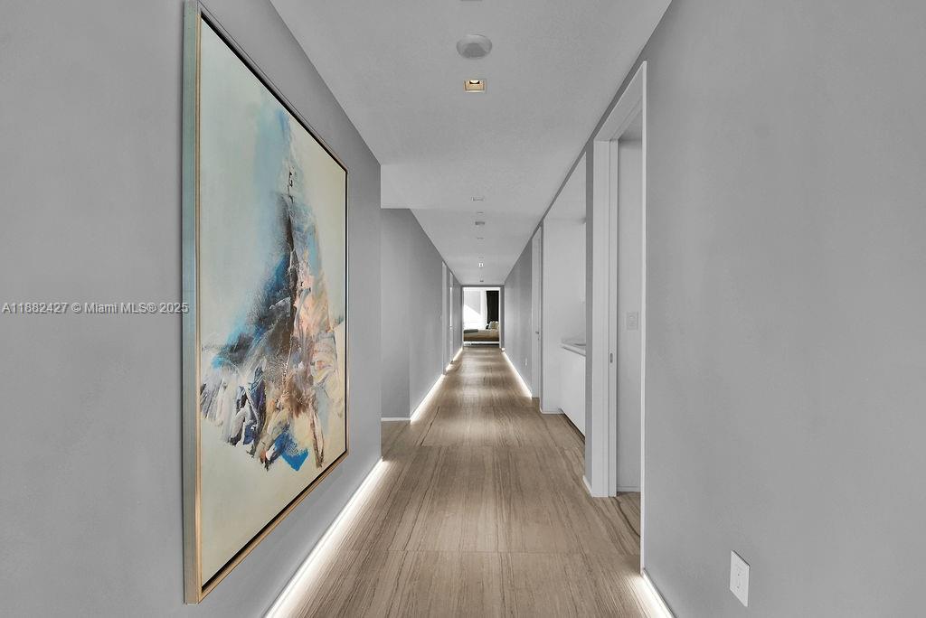 1000 Biscayne Blvd #1901, Miami FL 33132