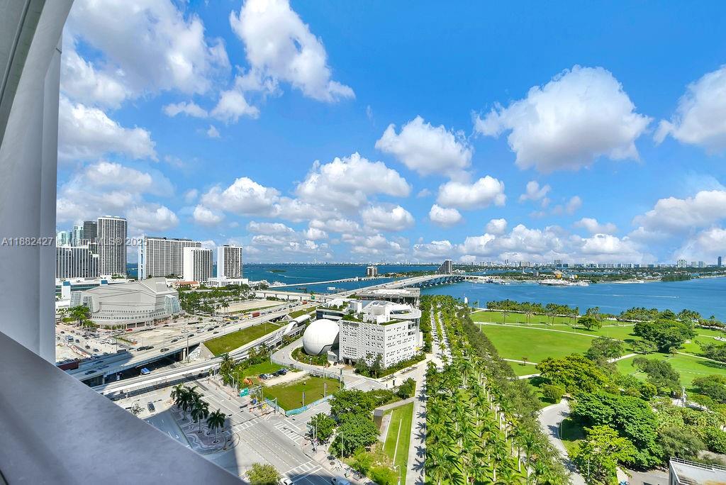1000 Biscayne Blvd #1901, Miami FL 33132